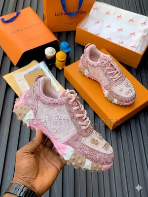 High Quality Louis Vuitton Ladies Sneakers