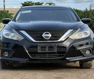 Nissan Altima 2.5 SV 2017 Black
