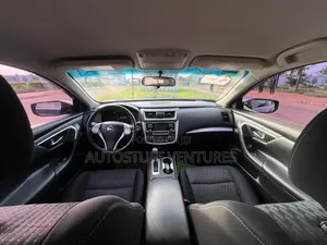 Nissan Altima 2.5 SV 2017 Black