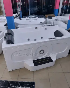Deluxe White Acrylic Whirlpool Jacuzzi