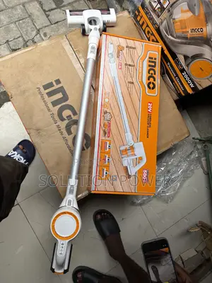 Lithium-Ion Battery Vacuum Cleaner