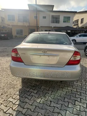 Toyota Camry 2004 Silver