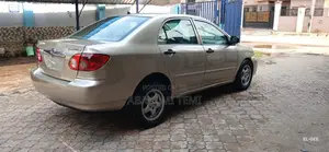 Toyota Corolla 2005 Gold