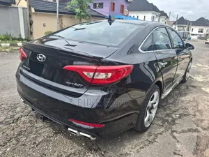 Hyundai Sonata Sport 2.0T 4dr Sedan (2.0L 4cyl Turbo 6A) 2015 Black