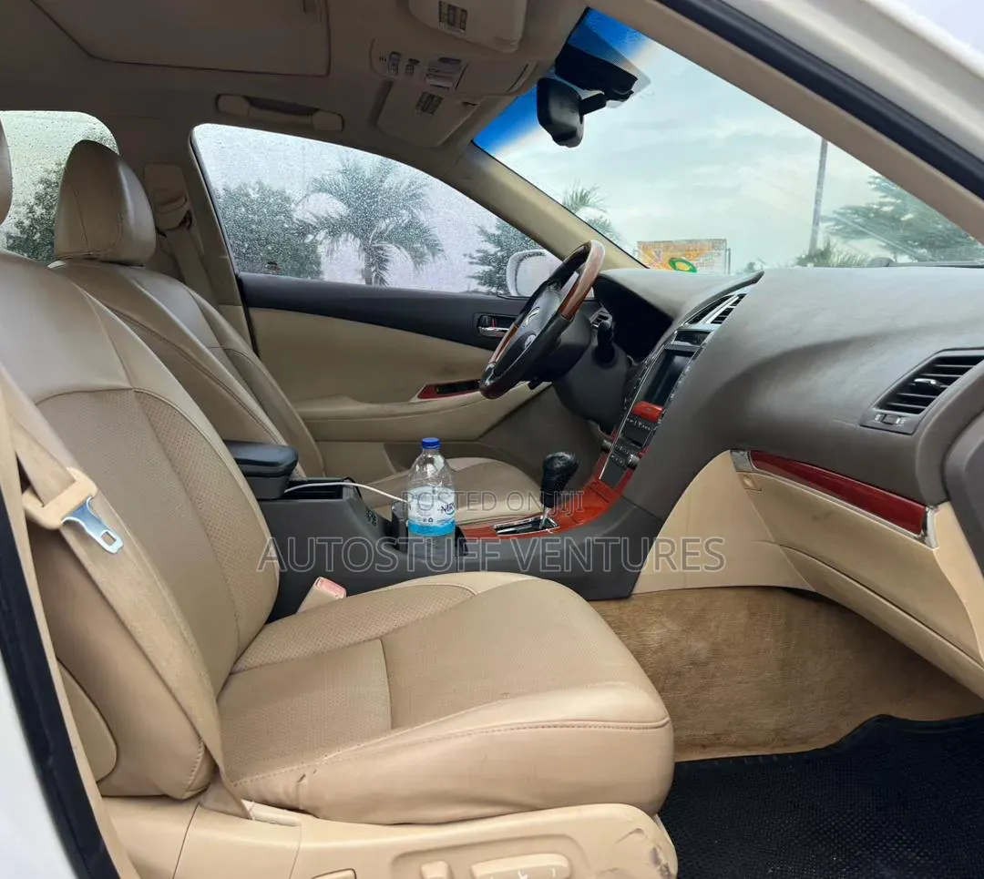 Lexus ES 350 2011 White