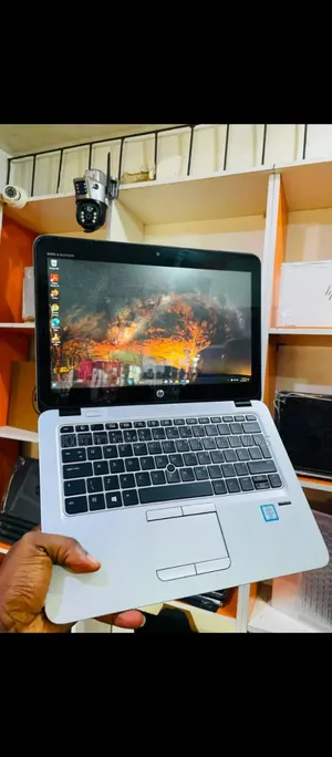 New Laptop HP EliteBook 820 G3 8GB Intel Core i5 SSD 256GB