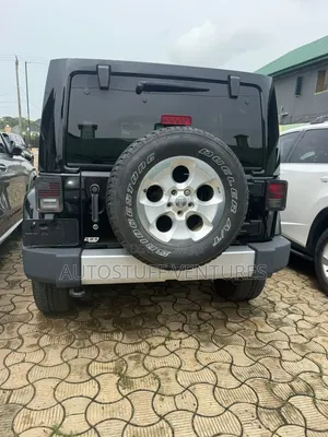 Jeep Wrangler Sahara 4x4 2016 Black