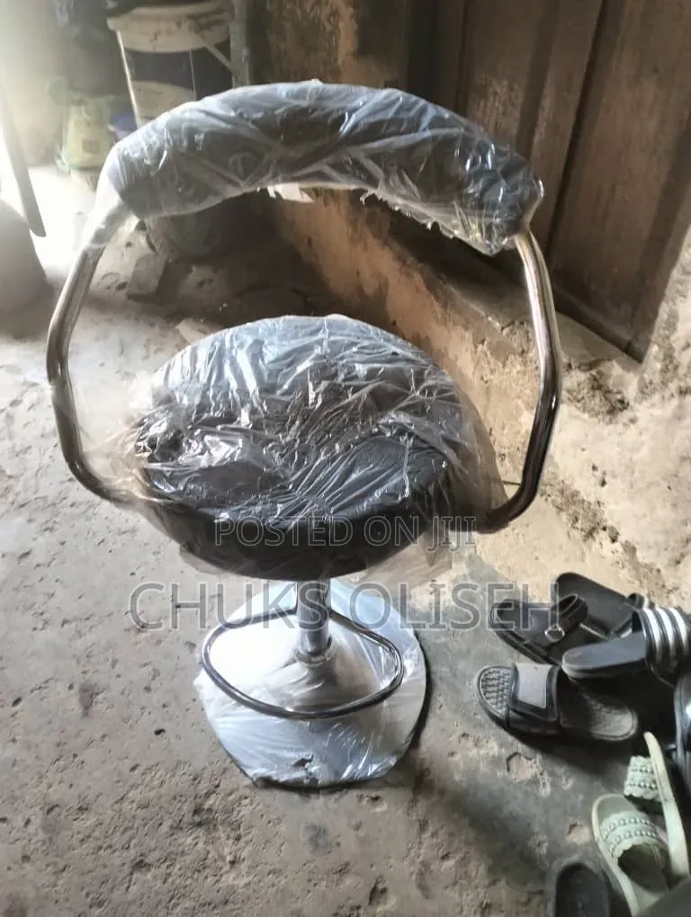 Salon/Barber Chair
