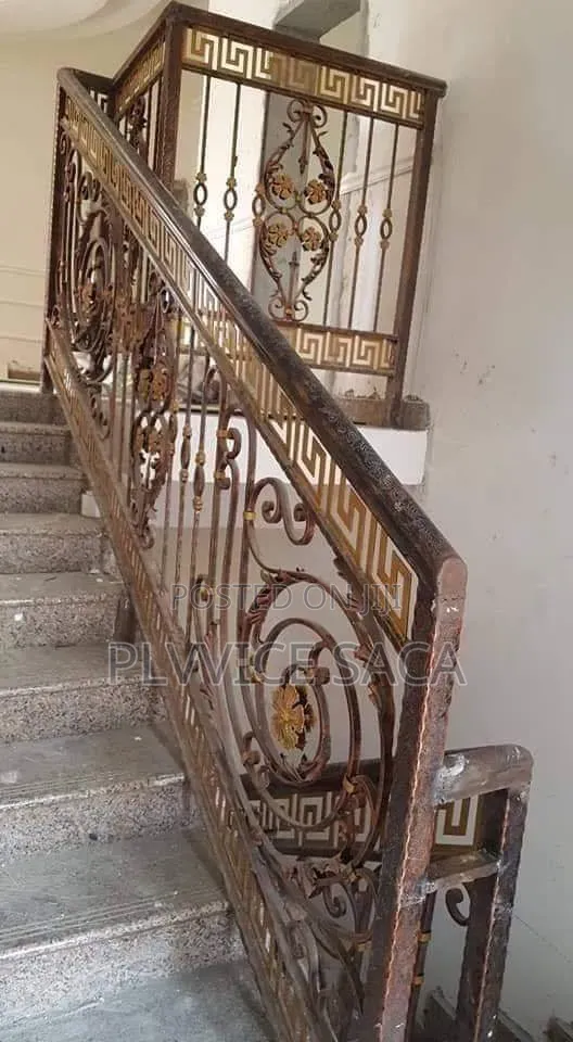 Wrought-Iron Handrail Dragon Starter