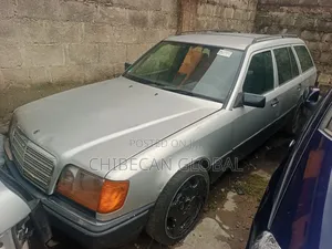 Mercedes-Benz E200 1998 Silver