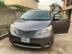 Toyota Sienna for Rent in Abeokuta
