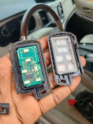 Tokunbo Toyota Sienna Smart Key (2012 - 2019 Model)