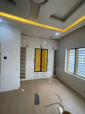 4bdrm Duplex in Palm Height Estate, Lugbe District for rent