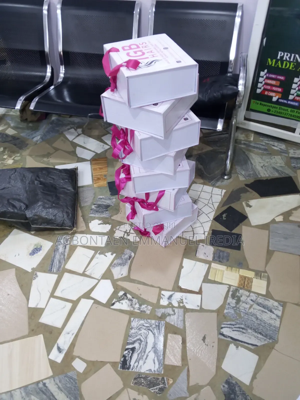 Collapsible Gift Box