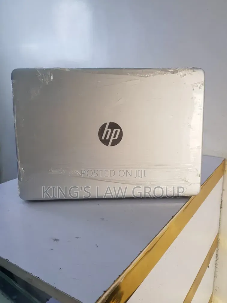 Laptop HP 14-ep0063 8GB Intel Pentium SSD 256GB
