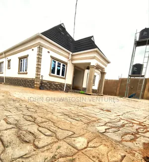 3bdrm Bungalow in Alase Igbooloyin, Ojoo for rent