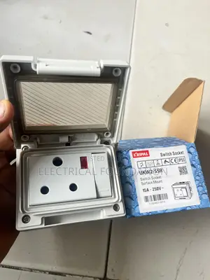 15amps Weatherproof Socket With Switch for Ac