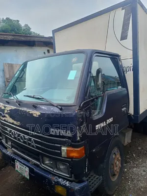 Toyota Dyna 200