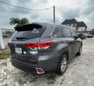 Toyota Highlander 2016 Gray
