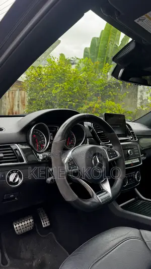 Mercedes-Benz GLE-Class 2018 Black