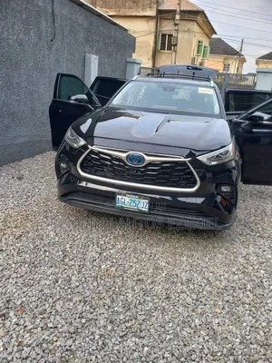 Toyota Highlander Platinum AWD 2024 Black