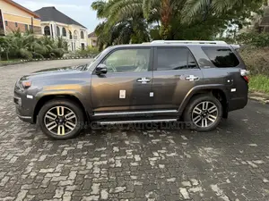 Toyota 4-Runner Limited 4x4 2018 Gray