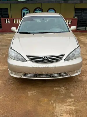 Toyota Camry 2006 Gold