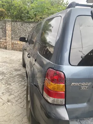 Ford Escape 2005 Blue