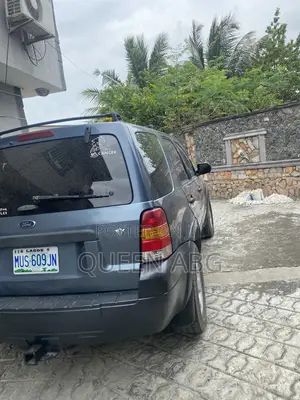 Ford Escape 2005 Blue