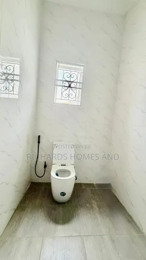 5bdrm House in Parkview Estate for rent
