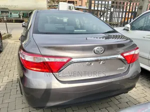 Toyota Camry 2017 Gray