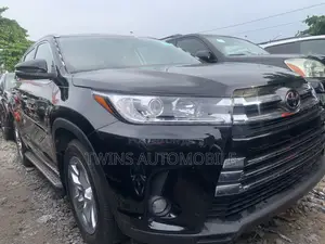 Toyota Highlander Limited V6 4x4 (3.5L 6cyl 6A) 2016 Black