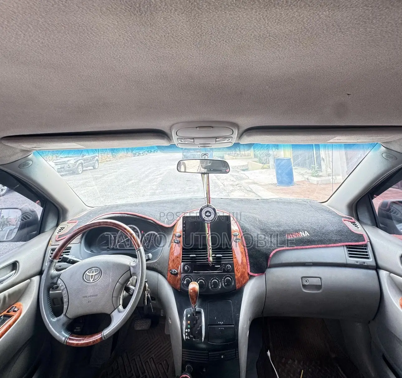 Toyota Sienna 2008 White