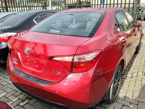 Toyota Corolla 2017 Red