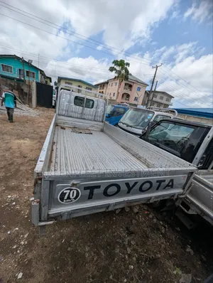 Tokunbo Dyna Truck