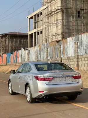 Lexus ES 350 FWD 2015 Silver