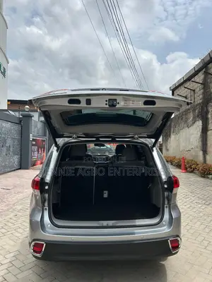Toyota Highlander Limited V6 4x4 (3.5L 6cyl 6A) 2016 Silver