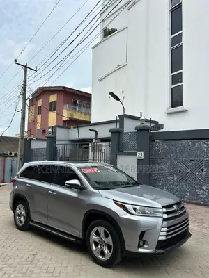 Toyota Highlander Limited V6 4x4 (3.5L 6cyl 6A) 2016 Silver