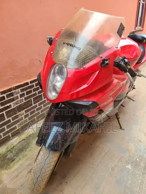 Hyosung GT250R 2010 Red