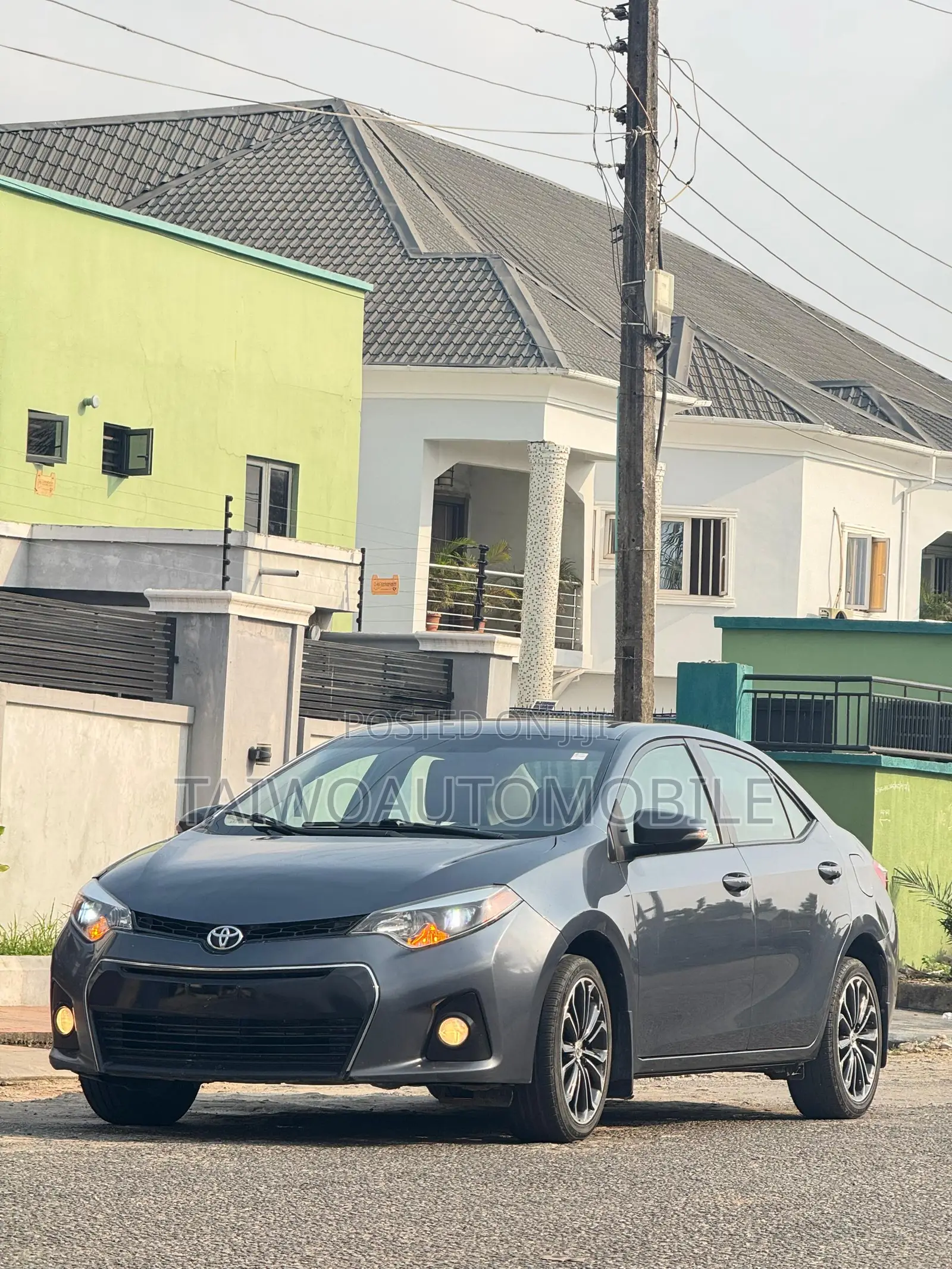 Toyota Corolla 2016 Blue