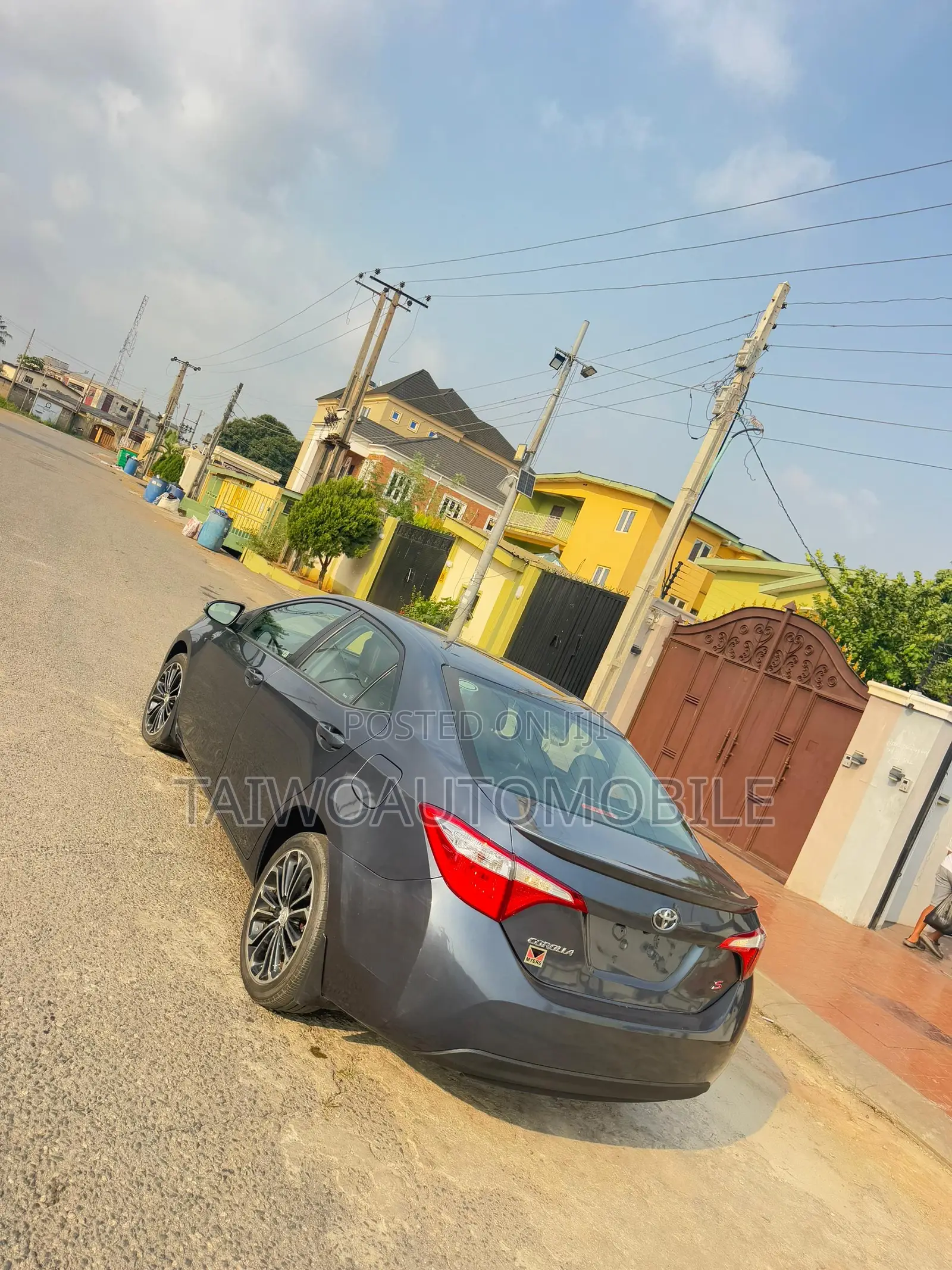 Toyota Corolla 2016 Blue