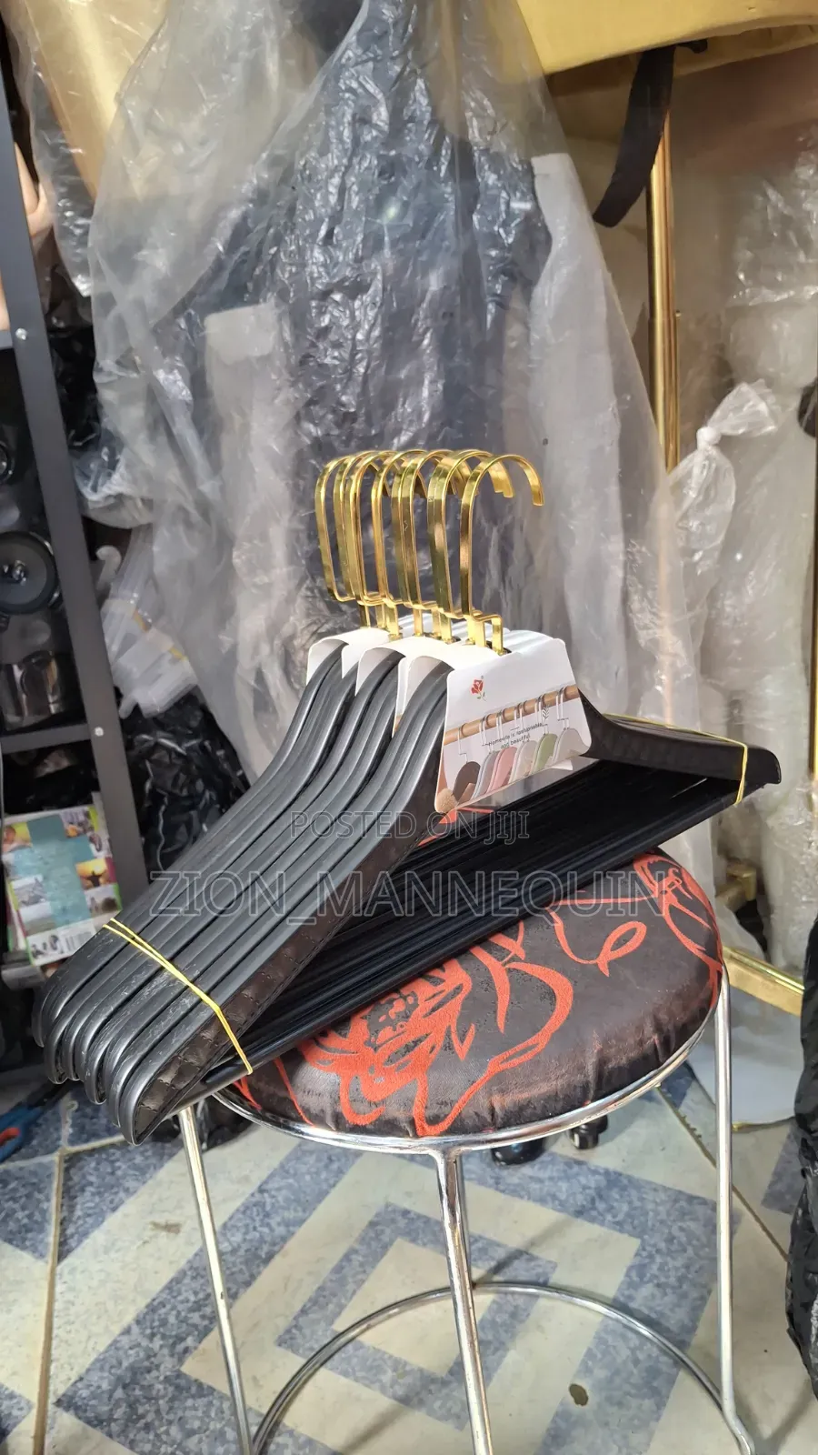 Ceramic Luxury Hanger