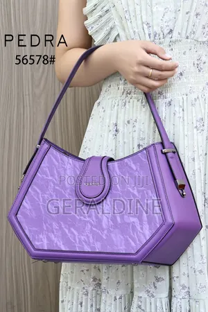 Wait. I Want to Introduce U to a Bag U Must Buy, Becuz Is So Unique.