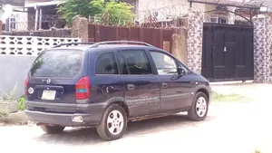 Opel Zafira 2004 Blue