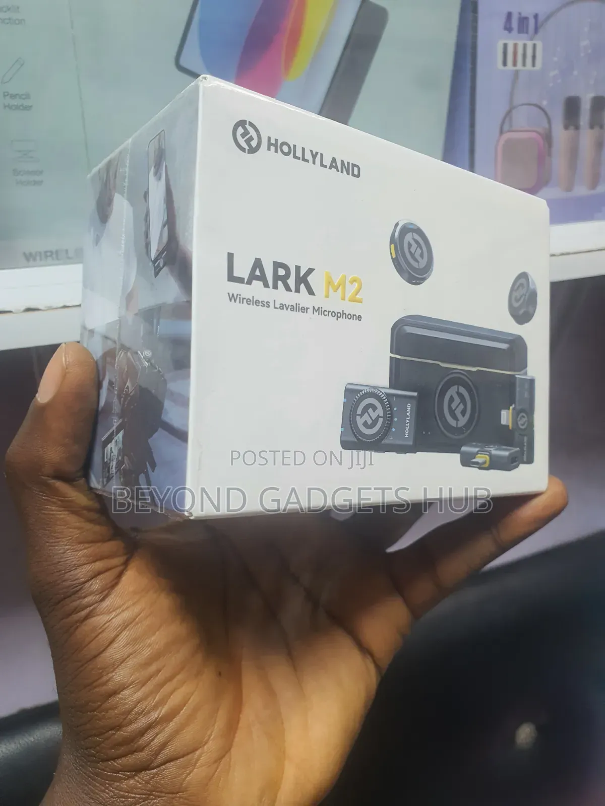 Hollyland Lark M2 Wireless Lavailer Microphone.