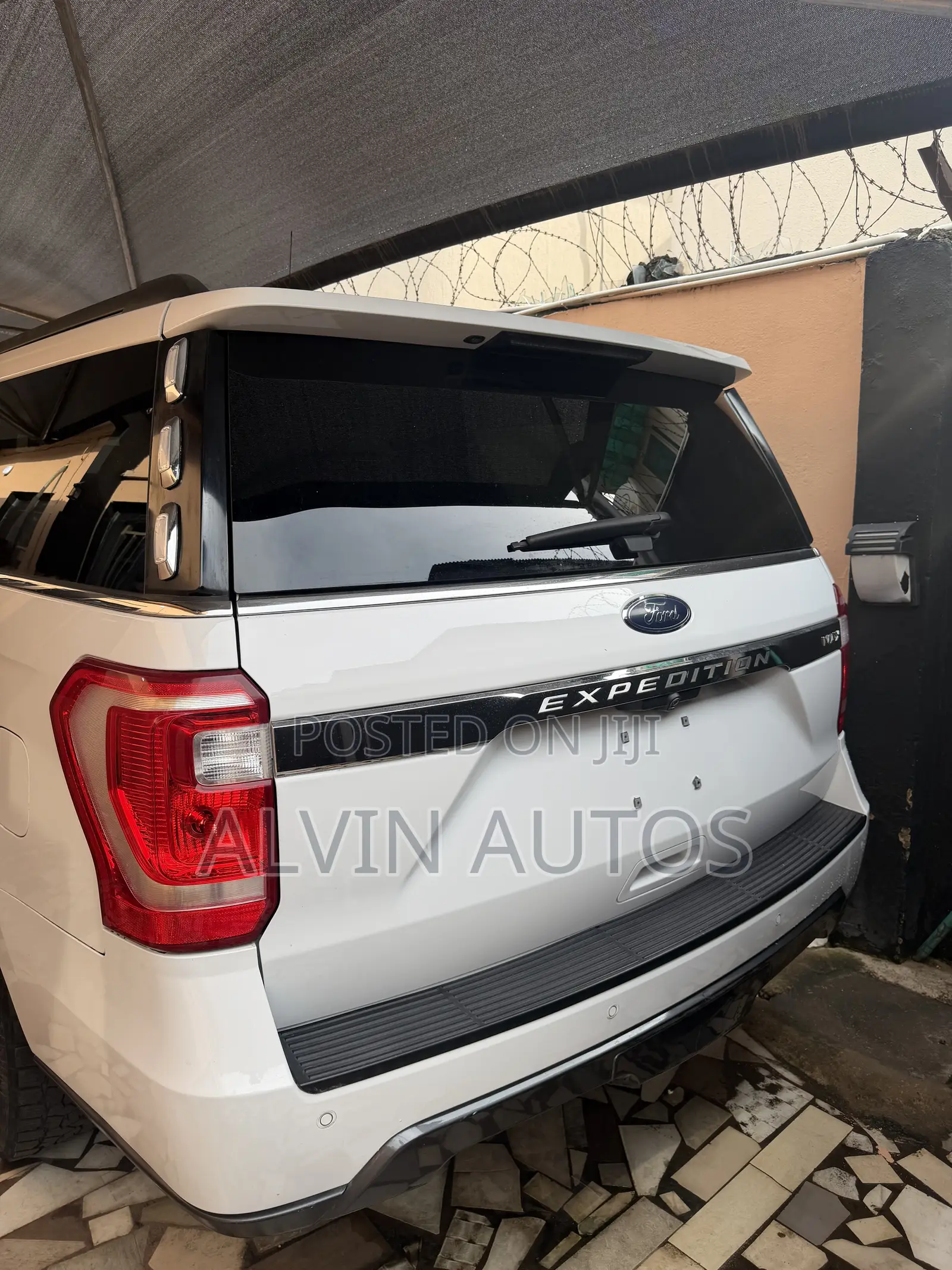 Ford Expedition Max 2018 White