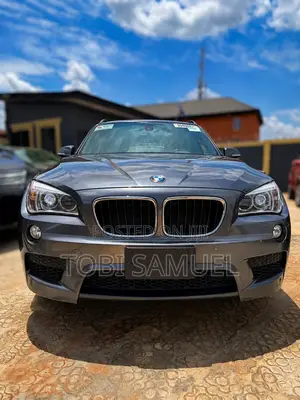 BMW X1 xDrive28i 4dr SUV AWD (2.0L 4cyl Turbo 8A) 2015 Gray