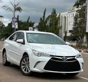 Toyota Camry 2016