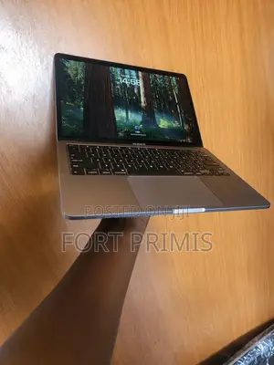Laptop Apple MacBook Pro 2020 8GB Intel Core i5 SSD 256GB