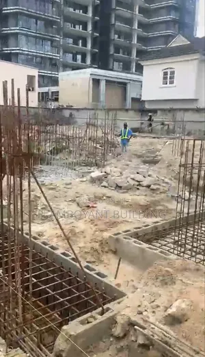 4bdrm Duplex in Adeyemi, MacPherson for sale